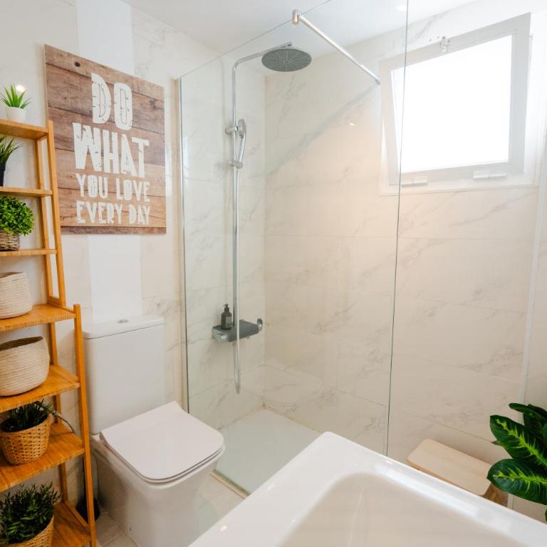 Penthouse 5 min from the beach with balcony and pool access - Apartamento - 2 niveles - 11