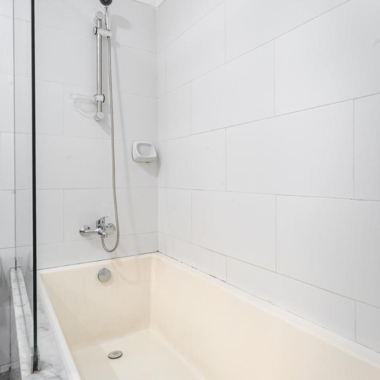 Oceanfront Apartment - Across from Larcomar Miraflores - Three-Bedroom Apartment with Sea View - 45
