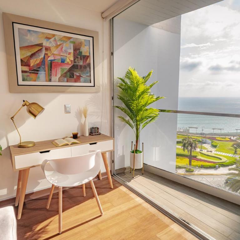 Oceanfront Apartment - Across from Larcomar Miraflores - Three-Bedroom Apartment with Sea View - 3