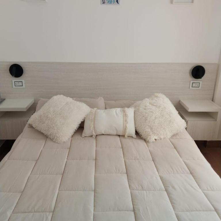 Depto reciclado 2 amb Super Luminoso!! La Perla - Apartamento de 2 dormitorios - 35