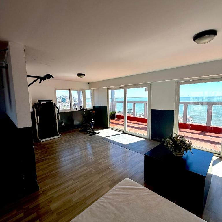 Frente al mar varese - Two-Bedroom Apartment - 9