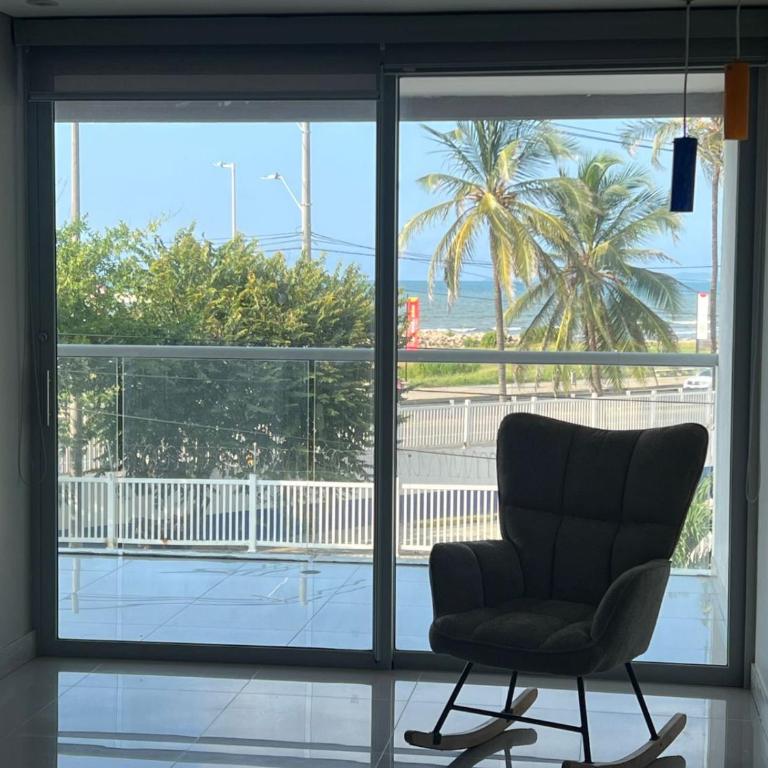 ocean drive magnifica vista y piscina - Two-Bedroom Deluxe Apartment with Ocean View - 10