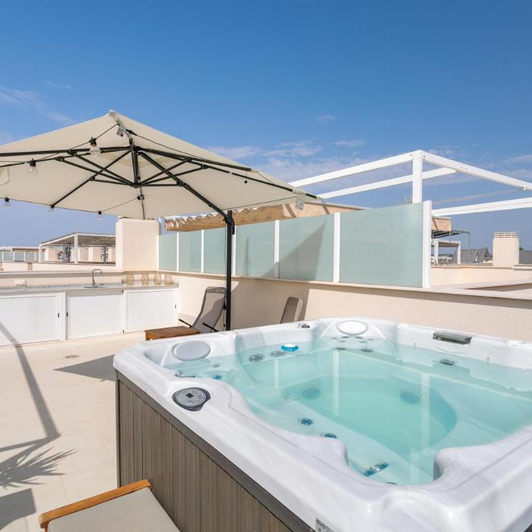Rooftop Terrace, Private Jacuzzi, Heated Pool - Apartamento de 2 dormitorios - 1