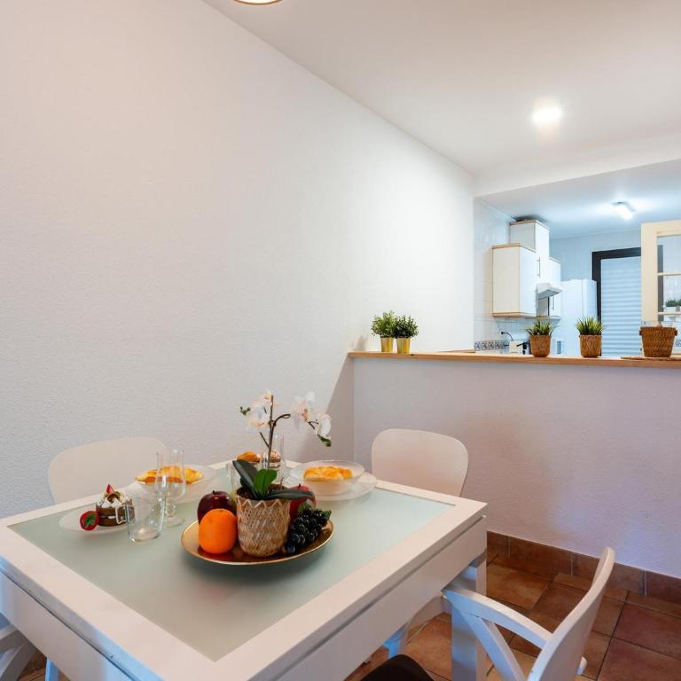 Apartment near Benalmádena s golden beaches - Two-Bedroom Apartment - 10