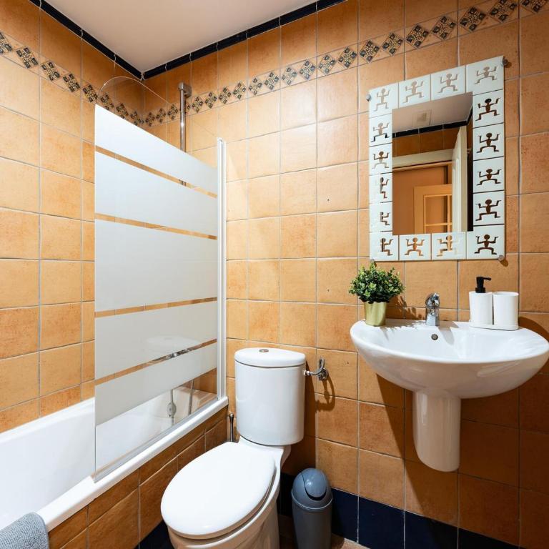 Apartment near Benalmádena s golden beaches - Two-Bedroom Apartment - 24