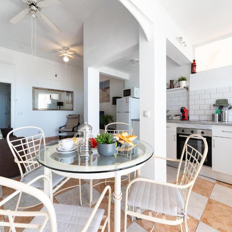 Seaside Escape in Benalmádena - Apartamento de 1 dormitorio - 5