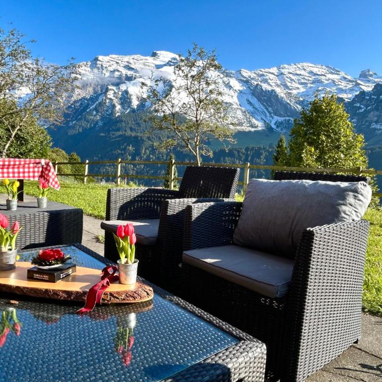 Cosy Chalet 87 in Engelberg with spectacular mountain and lake Views - Chalet mit 3 Schlafzimmern - 70
