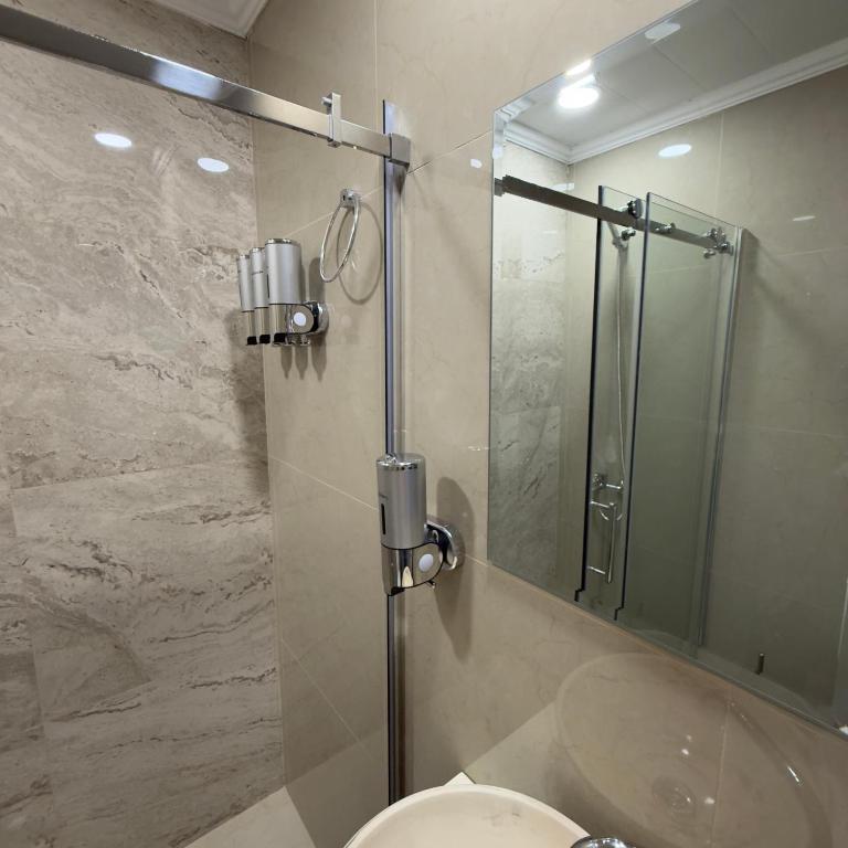 Espacio Uno B - One-Bedroom Apartment - 13
