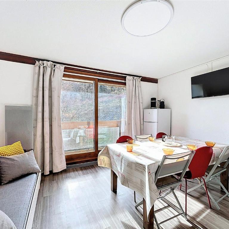 Appartement skis aux pieds avec balcon pour 7 pers - Appartement 2 Chambres - 7