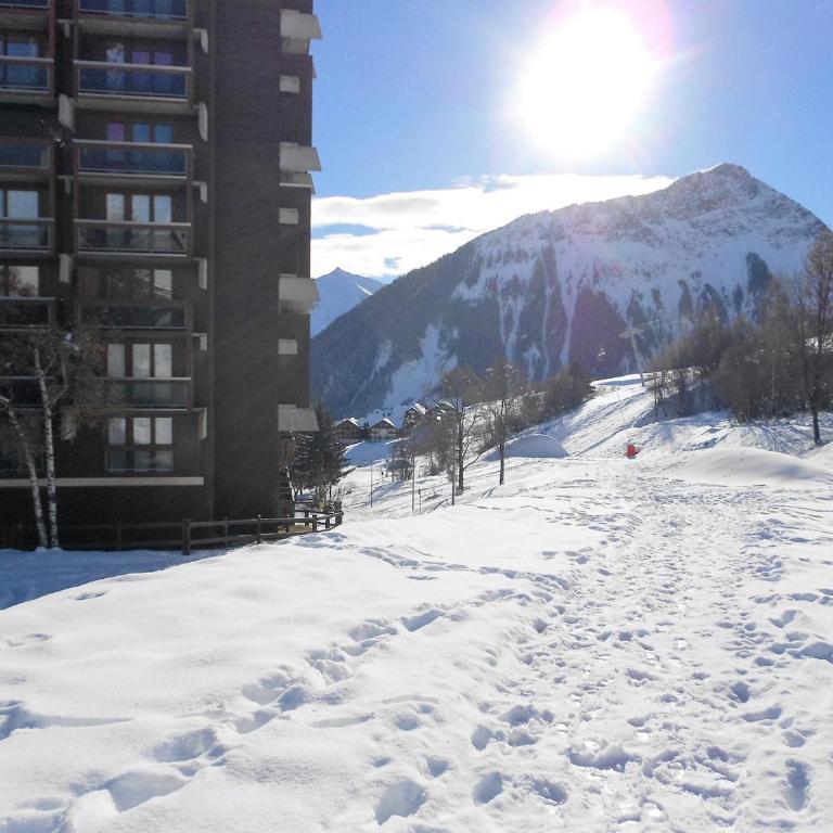 Appartement skis aux pieds avec balcon pour 7 pers - Appartement 2 Chambres - 17