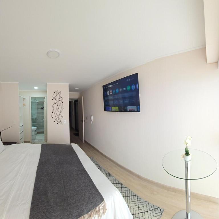 Apartment suite in the heart of Miraflores! walk to Kennedy - One-Bedroom Apartment - 12