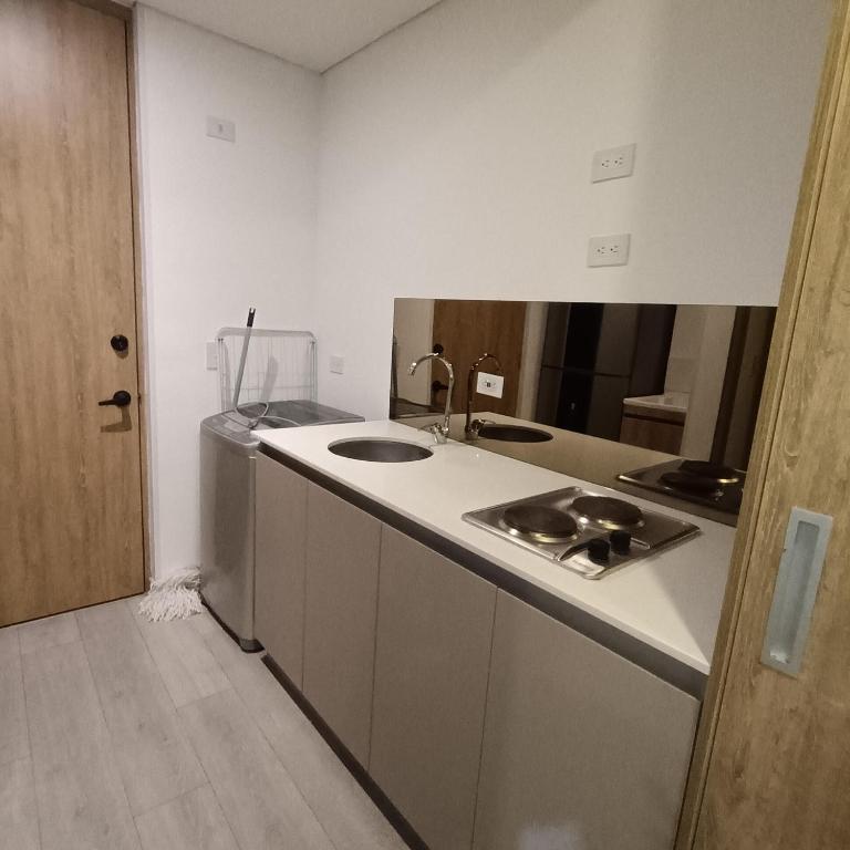 Loft ejecutivo-cómodo en el corazón de Bogotá - One-Bedroom Apartment - 3