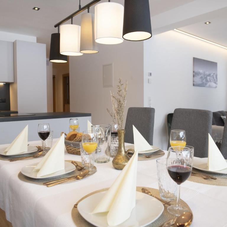 Alpine apartment with view & garden - Ferienhaus mit 3 Schlafzimmern - 21