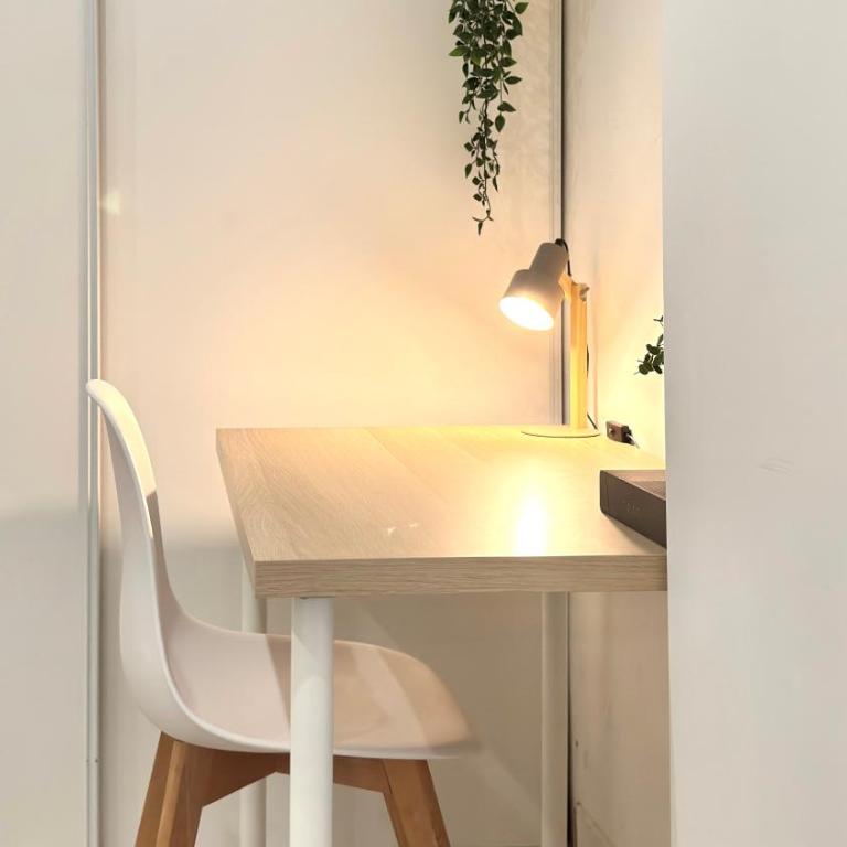 Central Studio - Bright & Modern - Private Terrace - AirCon - Near Train & Beach - Appartement 1 Chambre - 9