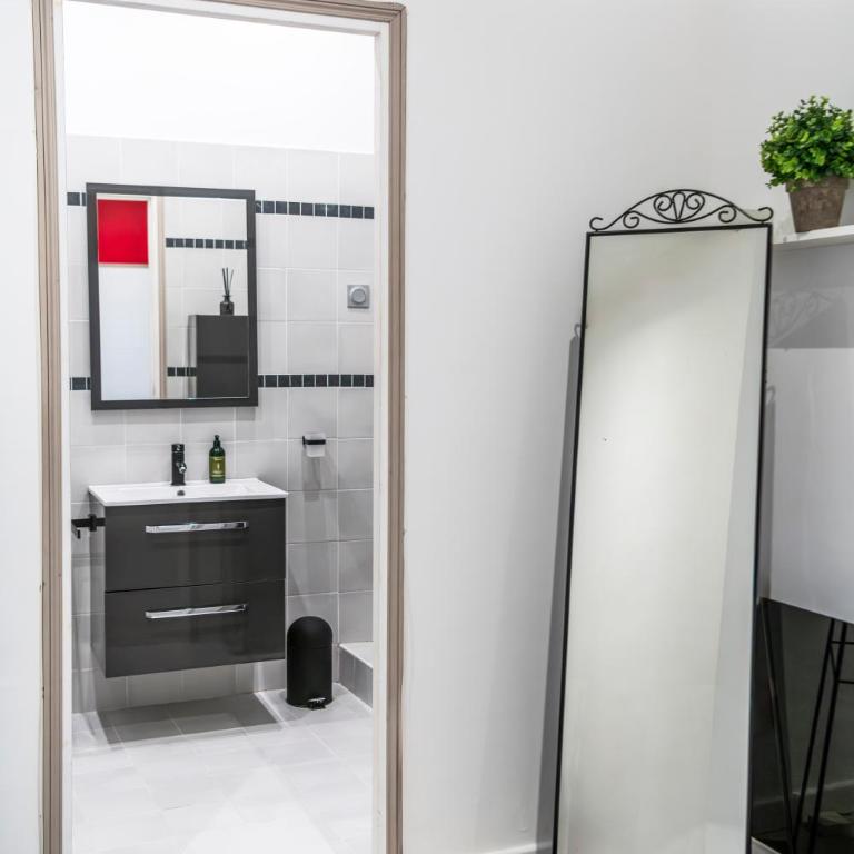 Modern Apartment - Monaco border - Appartamento con 2 Camere da Letto - 8
