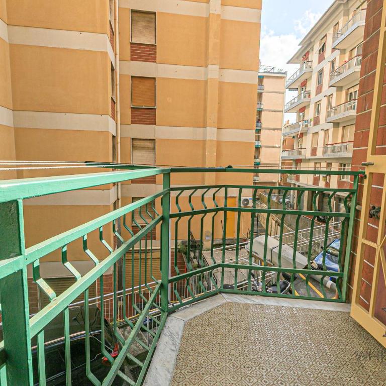 Magnolia house 3 bedrooms and 3 private Parking By ML WHITE HOUSE - Three-Bedroom Apartment - 44