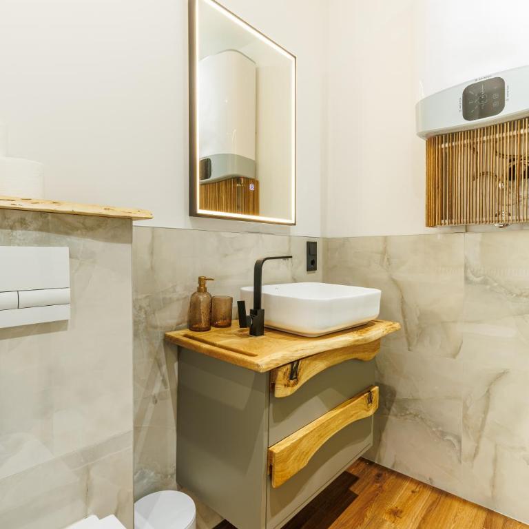 New & Modern 2 apartments with free parking in Sarajevo - Apartman sa 1 Spavaćom Sobom - 16