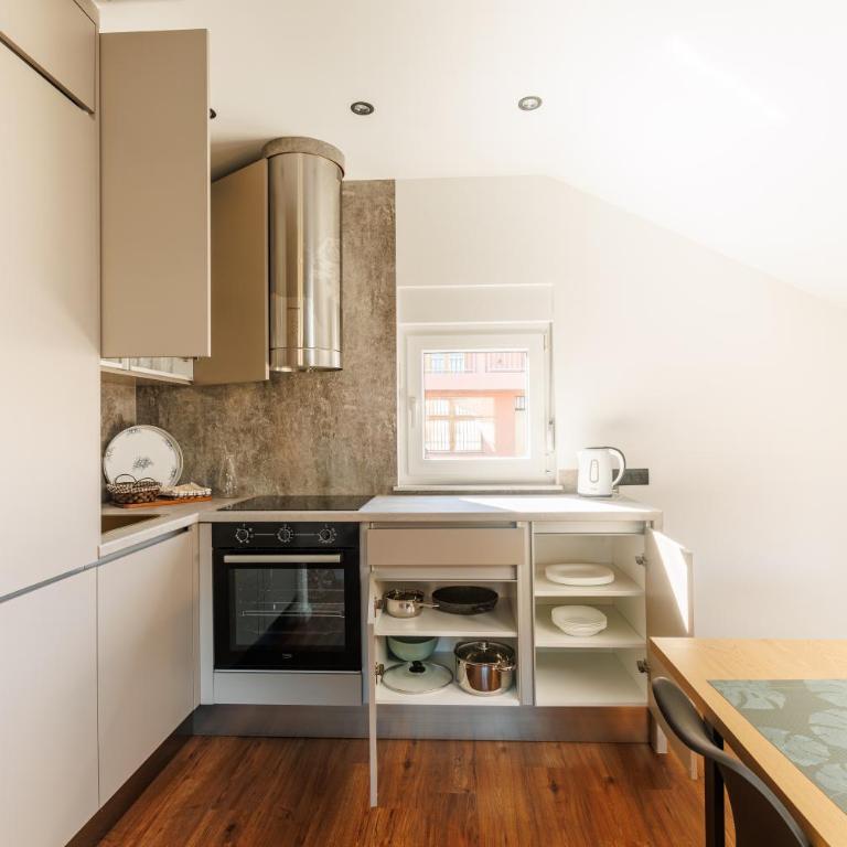 New & Modern 2 apartments with free parking in Sarajevo - Apartman sa 1 Spavaćom Sobom - 16