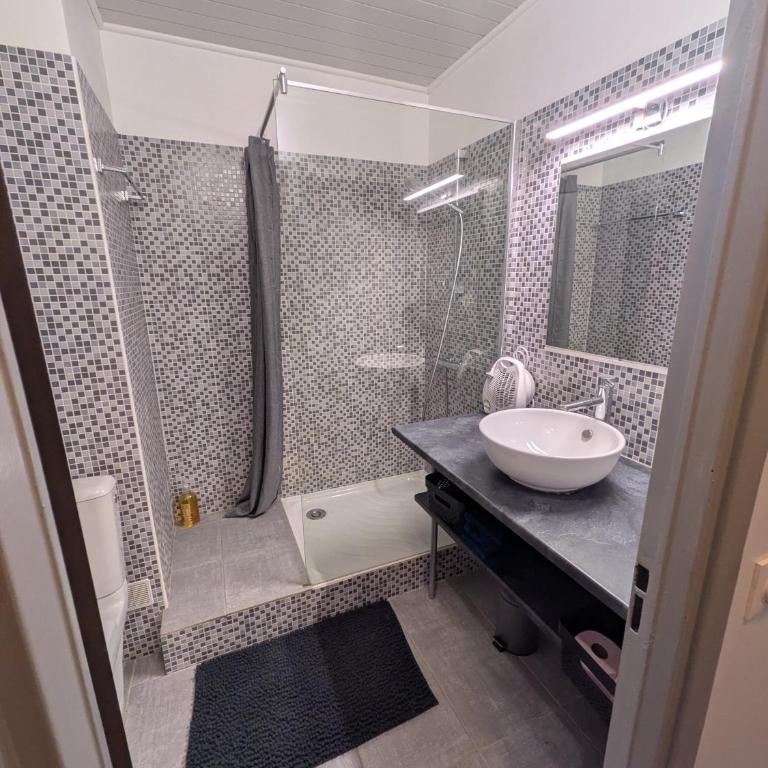 Charmant T2 150 m de la cure thermale Gorges Du Verdon - Two-Bedroom Apartment - 11