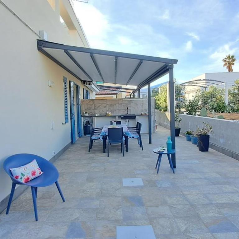 Endless Blue Villa - Two-Bedroom House - 24