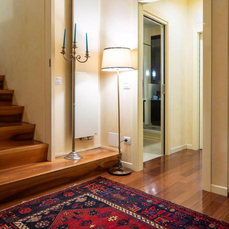 SWEETHOME DOMUS 250mq nel centro di Verona con vista sul Teatro Romano - Appartamento Loft con 2 Camere da Letto - 16