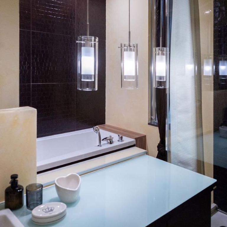 SWEETHOME DOMUS 250mq nel centro di Verona con vista sul Teatro Romano - Appartamento Loft con 2 Camere da Letto - 15
