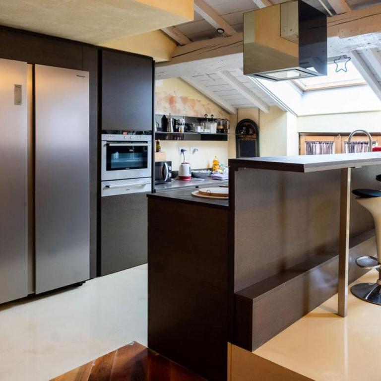 SWEETHOME DOMUS 250mq nel centro di Verona con vista sul Teatro Romano - Appartamento Loft con 2 Camere da Letto - 38