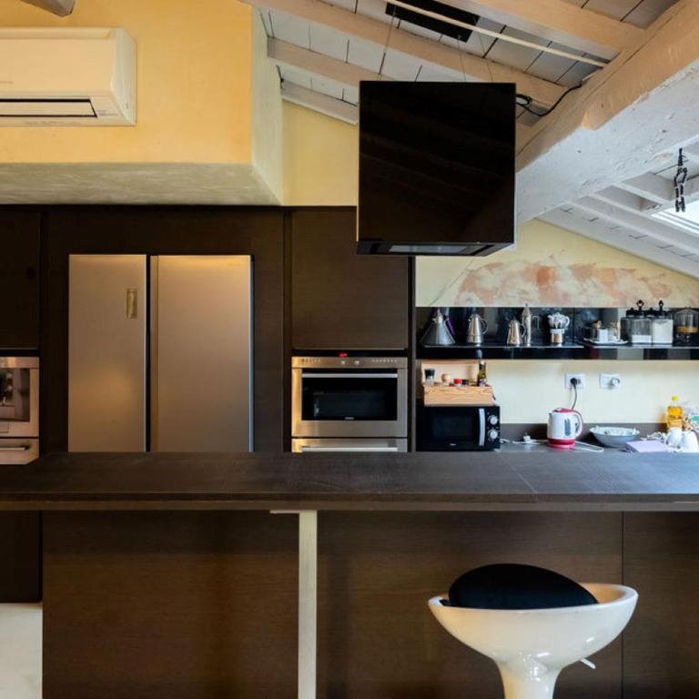 SWEETHOME DOMUS 250mq nel centro di Verona con vista sul Teatro Romano - Appartamento Loft con 2 Camere da Letto - 39
