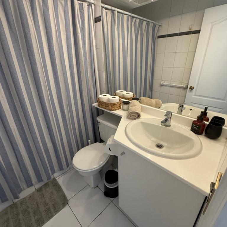 Cómodo y central dpto a pasos de metro Tobalaba - One-Bedroom Apartment - 6