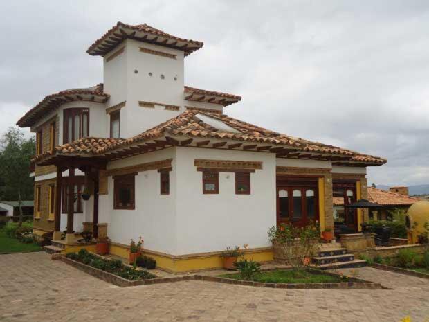 La Casa Colonial - Three-Bedroom House - 2
