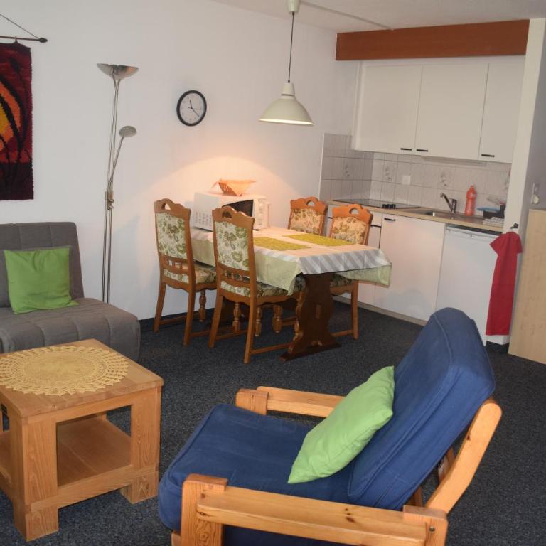 Ferienwohnung Bündawiese - Apartment - 3