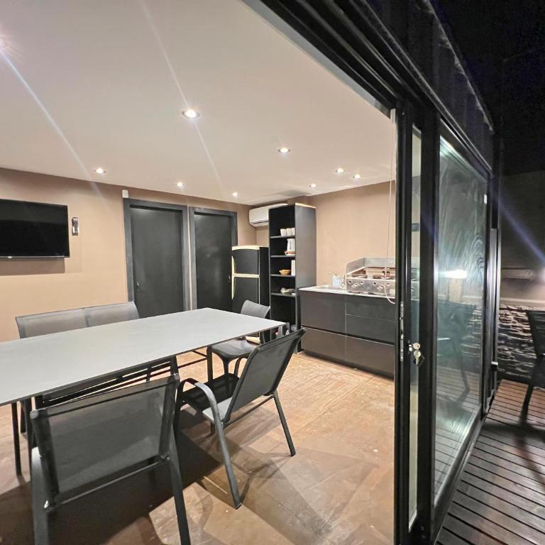 Complejo de contenedores boutique en Mar del Plata - Two-Bedroom Apartment - 7
