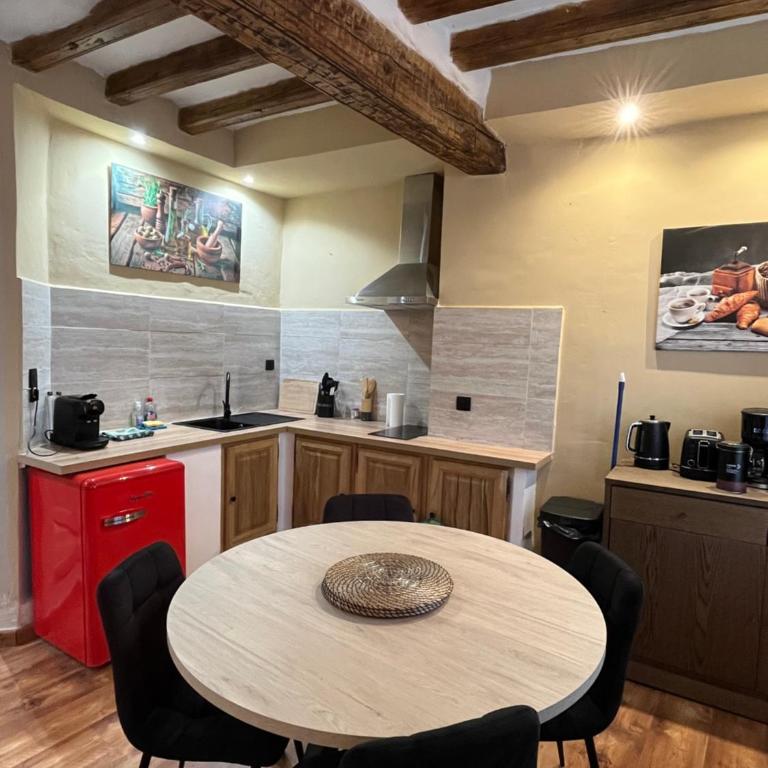 Logement studio avec vue sur le centre Historique - Appartamento con 1 Camera da Letto - 10