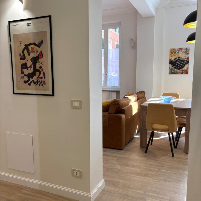 Casa Vacanze Testaccio by Roam Rome - Two-Bedroom Deluxe Apartment - 14