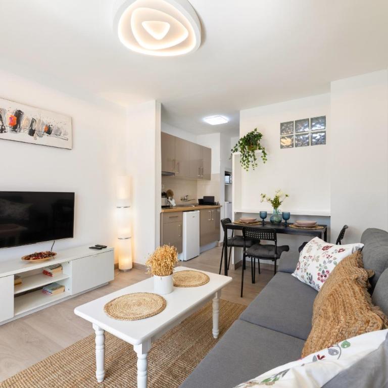 Sunny Escape - Relax y Comodidad en Puerto del Carmen - Apartamento con terraza - 6