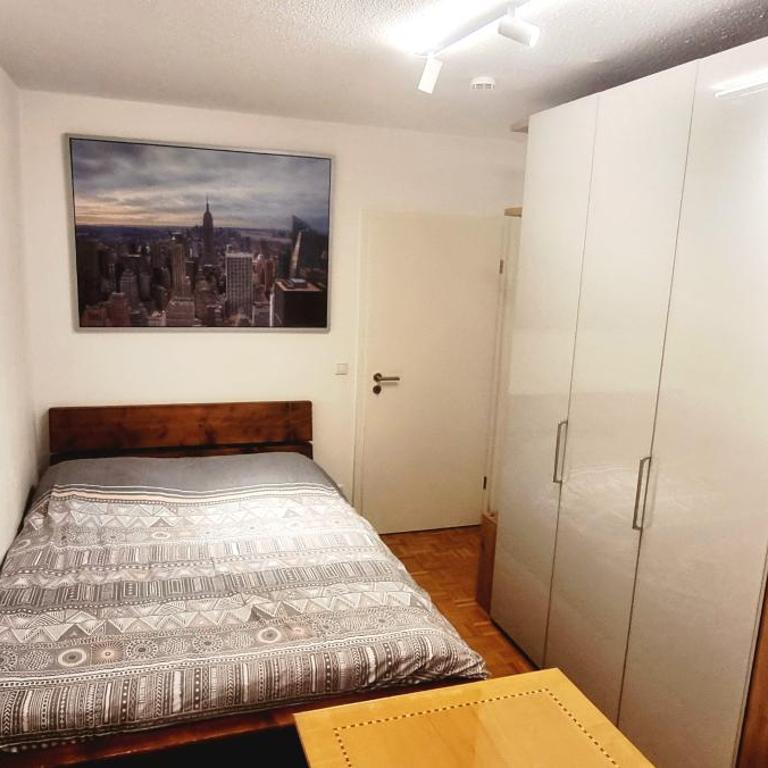 Gemütliches Zimmer mit eigenem Bad nahe Pfanzeltplatz - Einzelzimmer mit eigenem Bad - 1