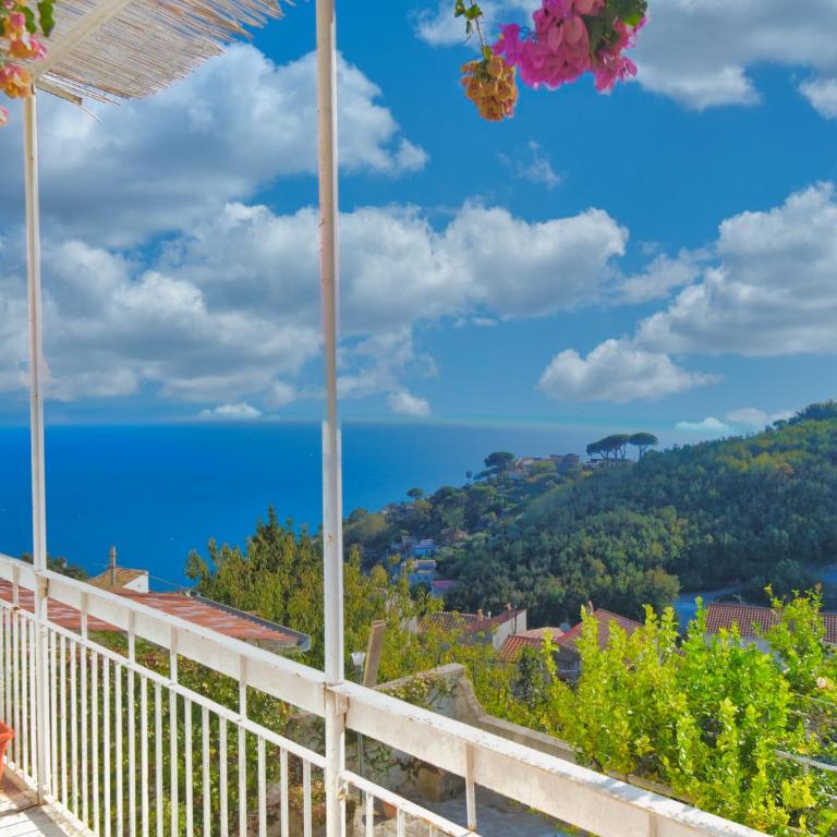 Casa Nina' "La Santa", tradicional Amalfi Coast Villa Retreat - Camera Matrimoniale Deluxe con Balcone e Vista Mare - 16