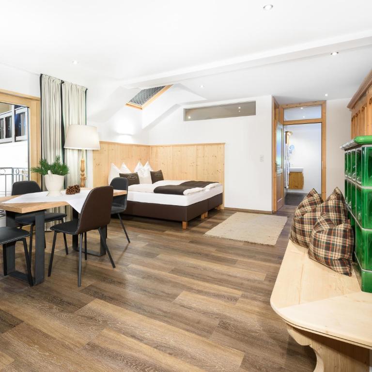 "Innsbruck Moments" Kasperhof Appartements - Three-Bedroom Apartment Type 4 - 12