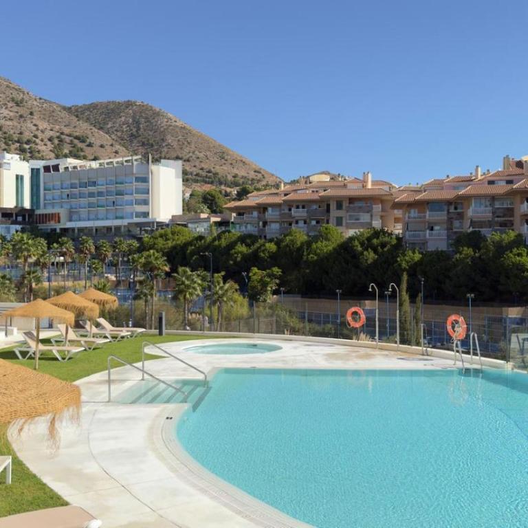 Luxury 2BR Apartment Big Terrace Pool Higuerón West - Apartamento de 2 dormitorios - 17
