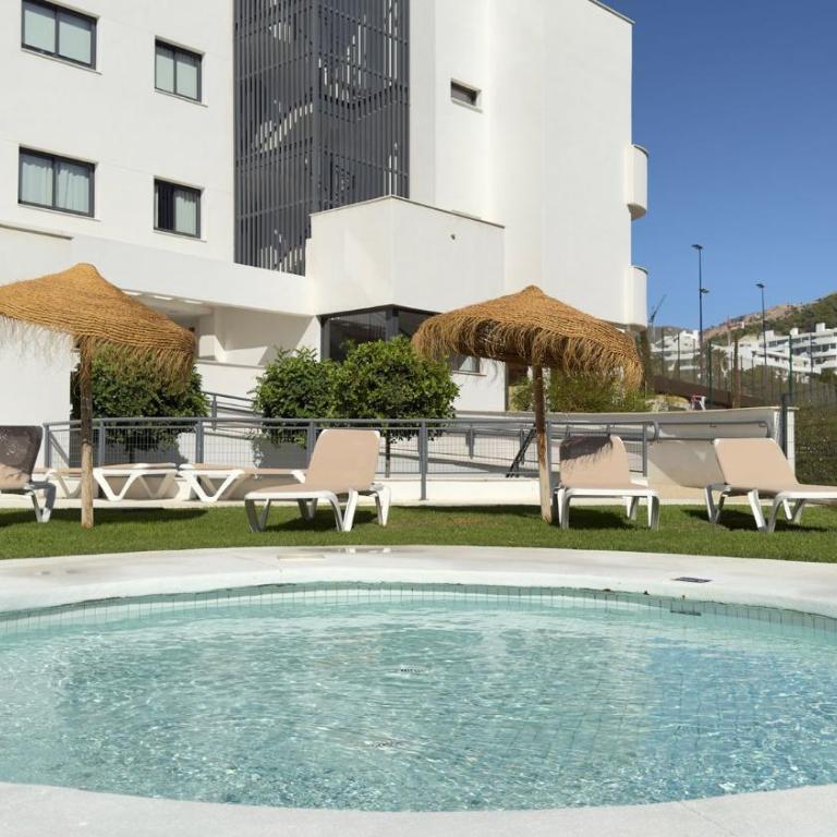 Luxury 2BR Apartment Big Terrace Pool Higuerón West - Apartamento de 2 dormitorios - 19