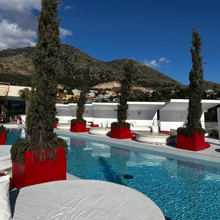 Luxury 2BR Apartment Big Terrace Pool Higuerón West - Apartamento de 2 dormitorios - 23
