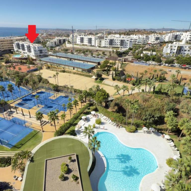 Luxury 2BR Apartment Big Terrace Pool Higuerón West - Apartamento de 2 dormitorios - 28