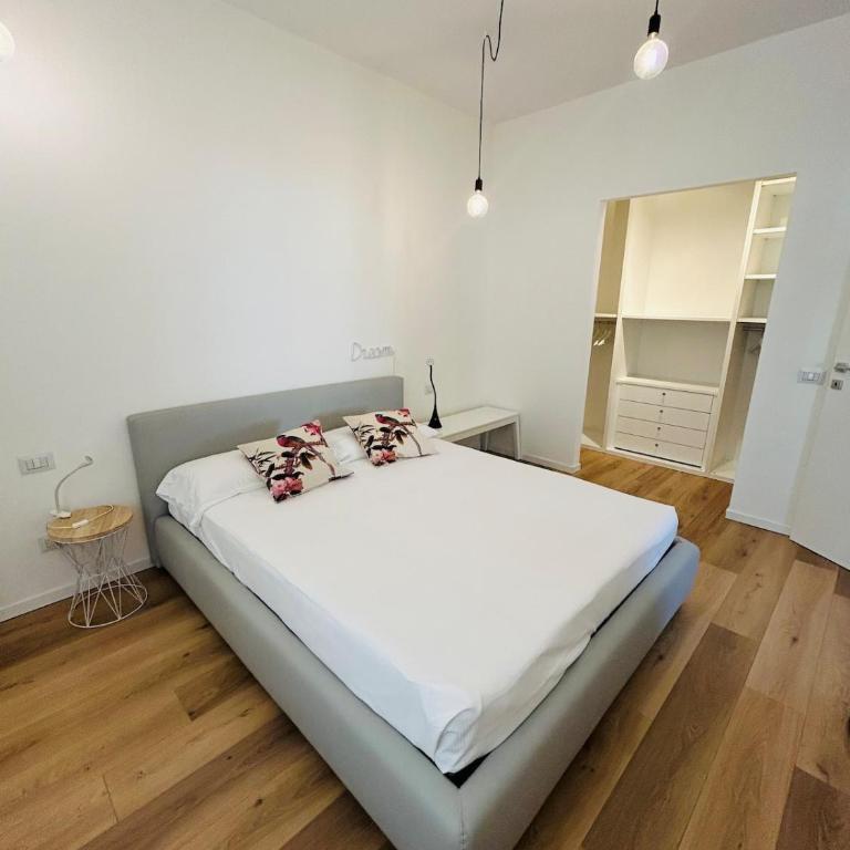 Luna Home - One-Bedroom Apartment - 8