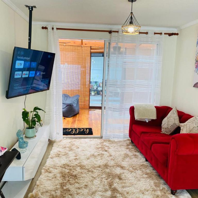 Casa familiar cerca del aeropuerto y centros comerciales - Three-Bedroom House - 1