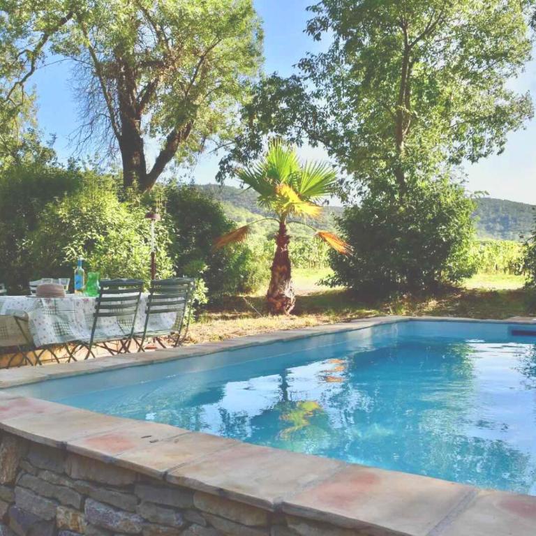 Maison en pierre rénovée avec jardin et piscine privative chauffée - Haus mit 3 Schlafzimmern - 17