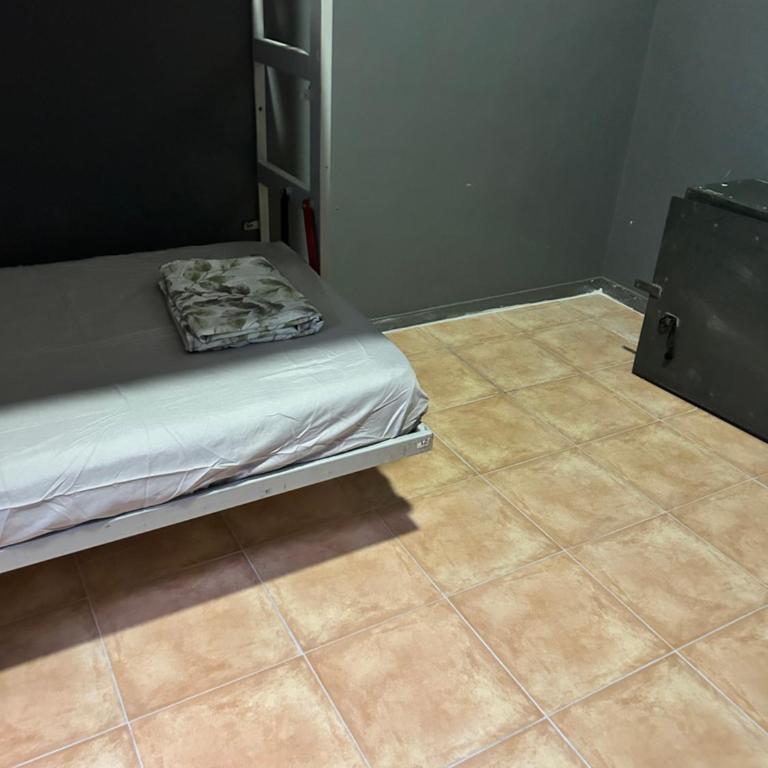 SEVILLE YOUR WAY - Cama en habitación compartida mixta de 4 camas - 3