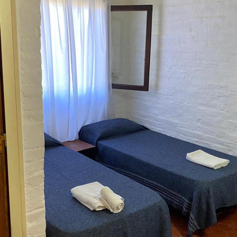 Hostería Michel - Twin Room with Private Bathroom - 2