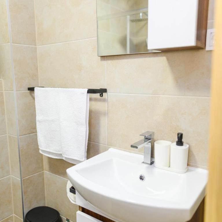 Apartman Nota Premium Garaza Parking Vauceri Ne - One-Bedroom Apartment - 33