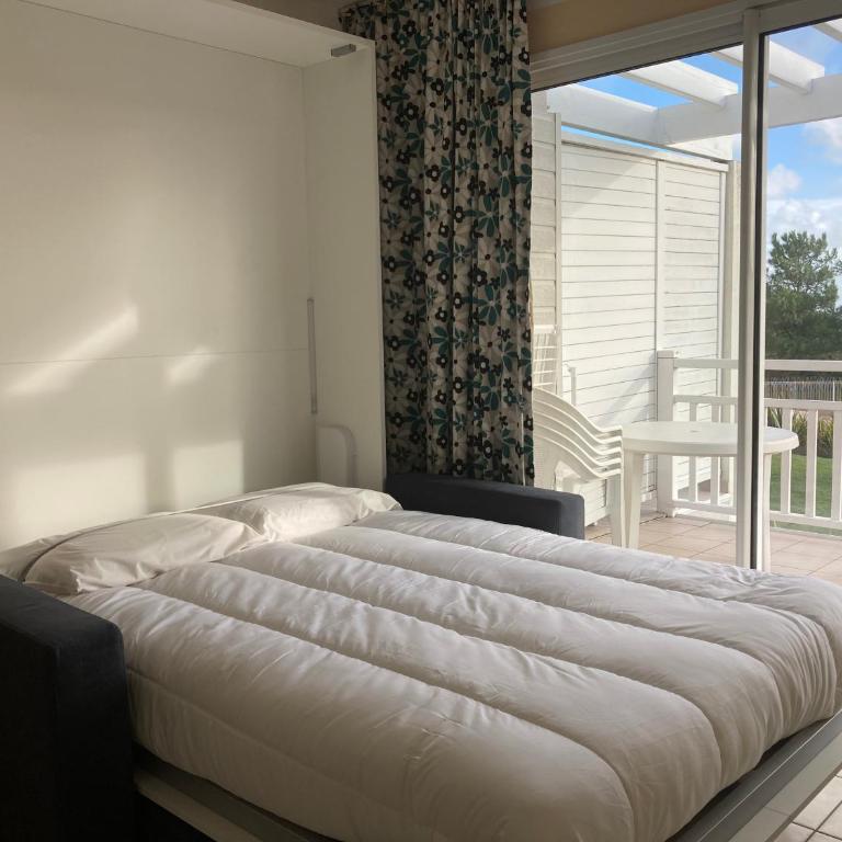Les Sables-d'Olonne - Vue Mer, Terrasse, Wifi Fibre & Piscine, à 2 pas de l'Océan - E101 - Appartement 1 Chambre - 6