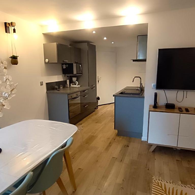 Appartement 4 personnes avec piscine, tennis, proche de la mer - Apartment mit 1 Schlafzimmer – Nichtraucher - 5